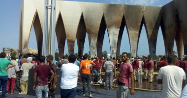 السيطرة على حريق فى ساحة مسرح مهرجان الجونة قبل يوم من انطلاقه.. حالات اختناق بسيطة.. ونجيب وسميح ساويرس: إقامة حفل الافتتاح فى موعده وجت سليمة .. الإدارة تطمئن الحضور وتفتح تحقيقًا للوقوف على أسباب الحادث 