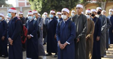 طلاب الابتدائى الأزهرى يؤدون اليوم امتحان العربى.. ومادة الهندسة للإعدادية 