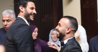 محمد الشناوى وأحمد فتحى وصلاح محسن.. أبرز الحضور فى زفاف أفشة.. صور