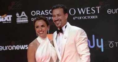 شاهد.. كابلز النجوم يسيطر على السجادة الحمراء لمهرجان الجونة السينمائى