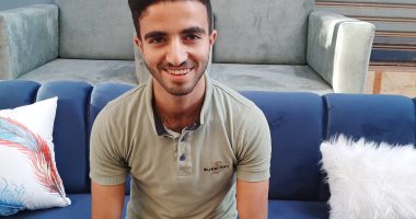 "محمد" أشطر صنايعى منجد انتريهات وسفرة كافح وأستقل بورشته بالشرقية.. فيديو