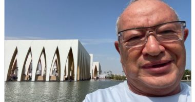 نجيب ساويرس أمام مسرح مهرجان الجونة :"أمال فين الحريقة؟.. الحمد لله"