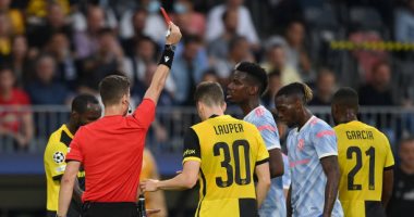 يويفا يقلص عقوبة مدافع مانشستر يونايتد قبل مواجهة أتالانتا بـ دورى الأبطال