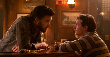 التريلر الرسمي لفيلم The Tender Bar بطولة بن إفليك وجورج كلوني.. فيديو