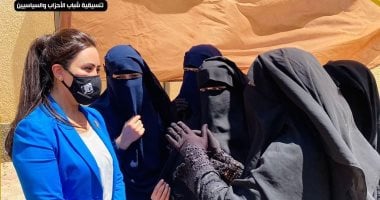 غادة على نائبة التنسيقية تكسب ثقة أهل الواحات وتعقد مؤتمر حاشد للمرأة الواحاتية.. صور