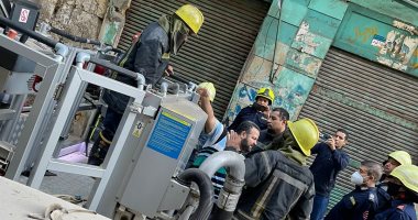 الحماية المدنية تنقذ سكان عقار باب الشعرية قبل انهياره بدقائق.. صور 