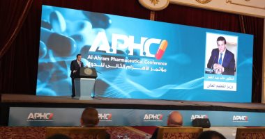 وزير التعليم العالى يستعرض دور الجامعات ومراكز البحث فى إنتاج خامات الدواء