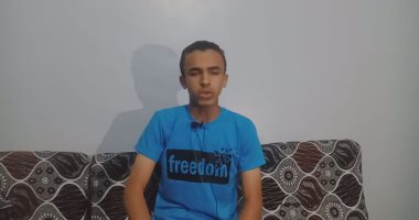 كأنك تسمع الشيخ الشحات.. طالب ثانوى يقلد 50 قارئا للقرآن الكريم