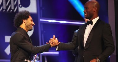 كاف يهنئ محمد صلاح بمعادلة رقم دروجبا بـ 104 أهداف في الدوري الإنجليزي