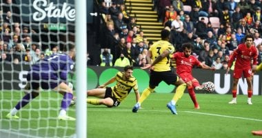 محمد صلاح يحتفل بهدفه فى شباك واتفورد بالدورى الإنجليزي