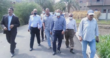 محافظ أسيوط يوجه قيادات المحافظة بالمتابعة المستمرة لمشروعات "حياة كريمة"