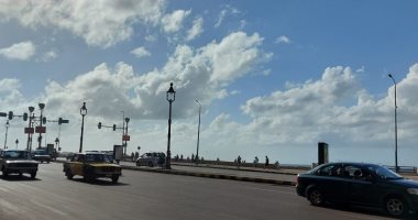 أمطار خفيفة بالإسكندرية مع سطوع الشمس .. فيديو وصور