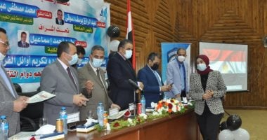رئيس جامعة كفر الشيخ يدعو الطلاب للتعرف على المشروعات القومية الكبرى بالمحافظة