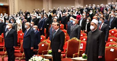 الرئيس السيسي يكرم نماذج مشرفة فى مجال الدعوة باحتفالية المولد النبوى