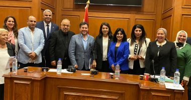 نقابات المهن التمثيلية والموسيقية يطالبون بالضبطية القضائية لإعادة زمن الفن الجميل.. هاني شاكر: تمنحني القوة لمواجهة الإسفاف.. أشرف زكي: غير قادر على ضبط السوق بدونها.. وإعلام البرلمان: علينا حماية الفن