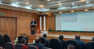 محافظ بورسعيد يستعرض مقترحا بإنشاء جسر عائم جديد بجوار كوبرى النصر