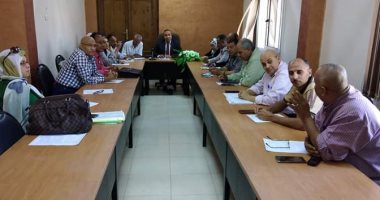 حياة كريمة تغير الواقع بالفيوم.. مديرية الزراعة ترفع حالة الطوارئ وتوفر معدات وآلات للمزارعين بسعر مناسب.. وحصر مراكز تجميع الألبان لسرعة تطويرها.. والتعاون مع تحسين الأراضى لإزالة التعديات.. صور