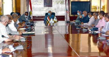 محافظ الأقصر: تذليل كافة المعوقات لتنفيذ مشروعات "حياة كريمة"