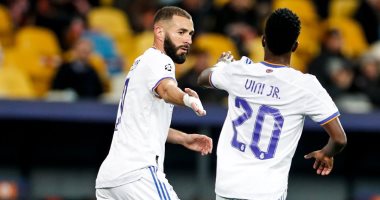 بنزيما ينافس فينيسيوس على جائزة لاعب الشهر في ريال مدريد