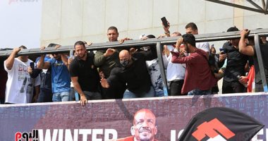 بيج رامى يصل القاهرة متوجا بمستر أولمبيا