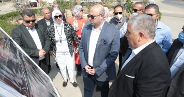 جولة لمحافظ بنى سويف لمتابعة معدلات تنفيذ مشروعات "حياة كريمة".. صور