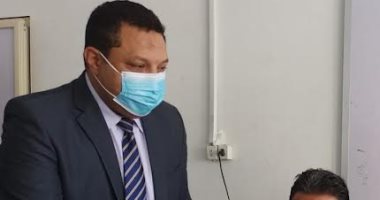 وكيل صحة المنوفية يتابع العمل بمكتب خدمة المواطنين للتطعيم بلقاح كورونا
