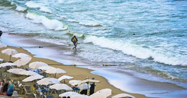 إسكندرية شكل تانى..  الخريف بنكهة الشتاء يبهر العالم بجمال شواطئ عروس البحر