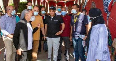 رئيس جامعة طنطا يتابع إجراءات توقيع الكشف الطبى للطلاب الجدد