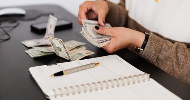 لو فى العشرين من عمرك.. 9 نصائح هتساعدك تأمن مستقبلك ماديًا