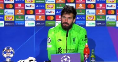 أتلتيكو مدريد ضد ليفربول.. أليسون: محمد صلاح لاعب ممتع ويساعد الفريق بشكل مميز