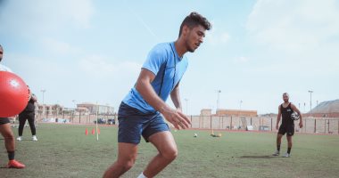 محمد شريف يبدأ رحلة مصالحة الشباك فى الأهلي بتدريبات خاصة 