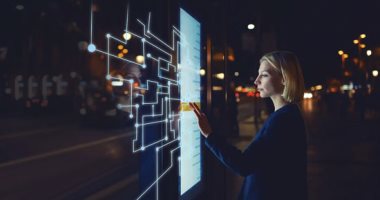 صندوق مصر الرقمية بداية عصر جديد للخدمة الحكومية.. توطين التكنولوجيا واستدامة الهوية الرقمية وإنشاء مراكز للبيانات أبرز الأهداف.. وزير الاتصالات: مشروع قانون أمام البرلمان قريبا..ويؤكد:100خدمة حكومية على المنصة