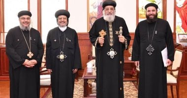 البابا تواضروس الثانى يستقبل مجمع كهنة شبين القناطر فى المقر الباباوى 