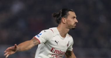 إبراهيموفيتش يسجل رقما قياسيا في الدوري الإيطالي 