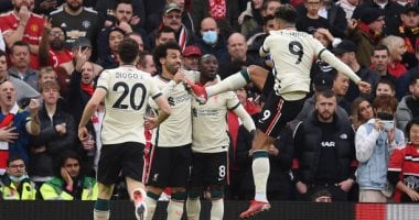 محمد صلاح خارج مواجهة ليفربول أمام بريستون فى كأس رابطة المحترفين