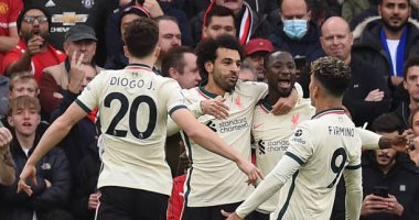 محمد صلاح يسجل أول هاتريك في تاريخ البريميرليج بملعب أولد ترافورد