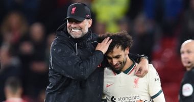 كلوب: محمد صلاح يستمتع بالكرة لأقصى درجة وأعلم رغبته في البقاء
