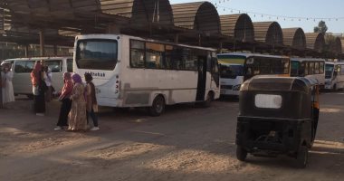إنهاء أزمة المواصلات لطلاب بيلا كفر الشيخ بعد توفير 82 سيارة وأتوبيسا