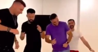 "شغل التسعينيات الجميل".. نجوم واما يرقصون على أغنية This Is How We Do It