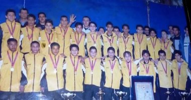 صديق قديم لأبو مكة: لعبت مع محمد صلاح فى نادى المقاولون عام 2009.. لايف وصور