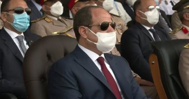 طلاب الكليات العسكرية يؤدون يمين الولاء أمام الرئيس السيسي 