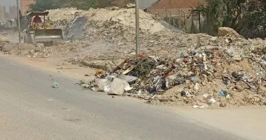 نظافة القاهرة ترفع مخلفات الهدم التاريخية بمحاور وطرق العاصمة