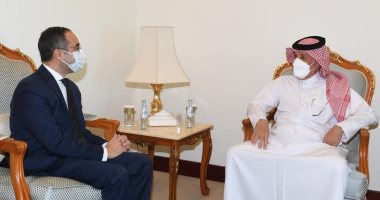  سفير مصر في الدوحة يلتقي وزير الدولة القطرى للشئون الخارجية