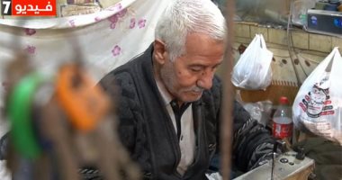 ترزى الشباب.. 70 سنة فى المهنة ومن حبهم فيه سموه "الأصلى"