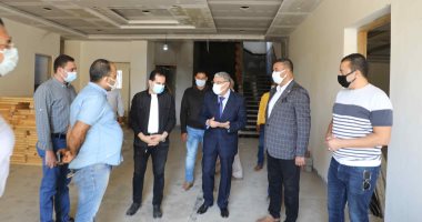 مراحل إنشاء مبنى المجلس الشعبى المحلى بمنطقة أبو فليو بالمنيا.. صور