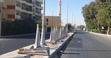 مدير مشروع تطوير الأقصر يكشف تغطية أعمدة الإنارة لحماية المواطنين