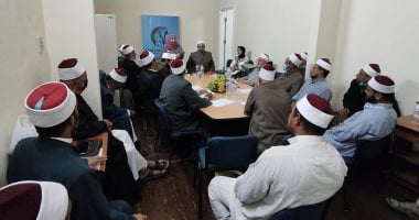 تدريب وعاظ وأئمة الإسماعيلية المتميزين على قضايا المرأة.. صور