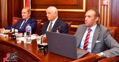 مناقشات بمجلس الشيوخ لمساعدة الحكومة على تطبيق الاستراتيجية الوطنية لحقوق الإنسان