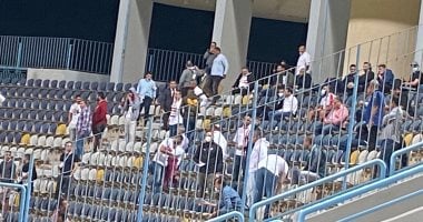 صور .. جمهور الزمالك يتواجد بمدرجات بتروسبورت لدعم الفريق أمام إنبى