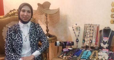 هبة استغلت موهبتها وعملت مشروع للمشغولات اليدوية لتصبح ملكة الهاند ميد فى بنى سويف
